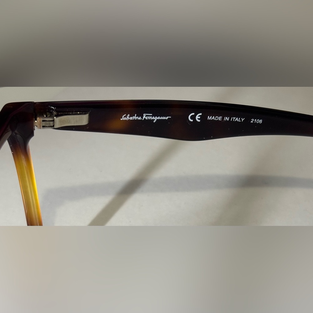 Salvatore Ferragamo SF 2903 240 Women’s Cat Eyeglasses Frame in Brown Tortoise. - Picture 5 of 9